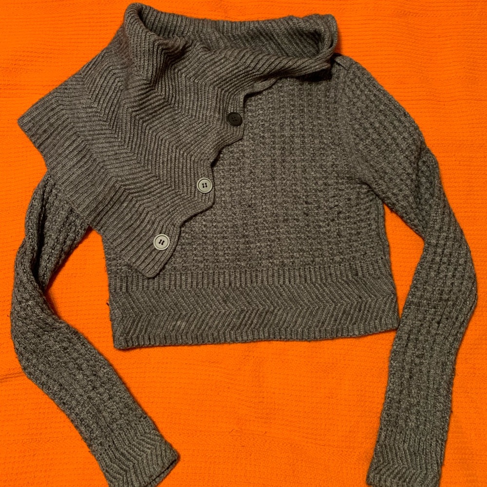 Gray crop top sweater size extra small